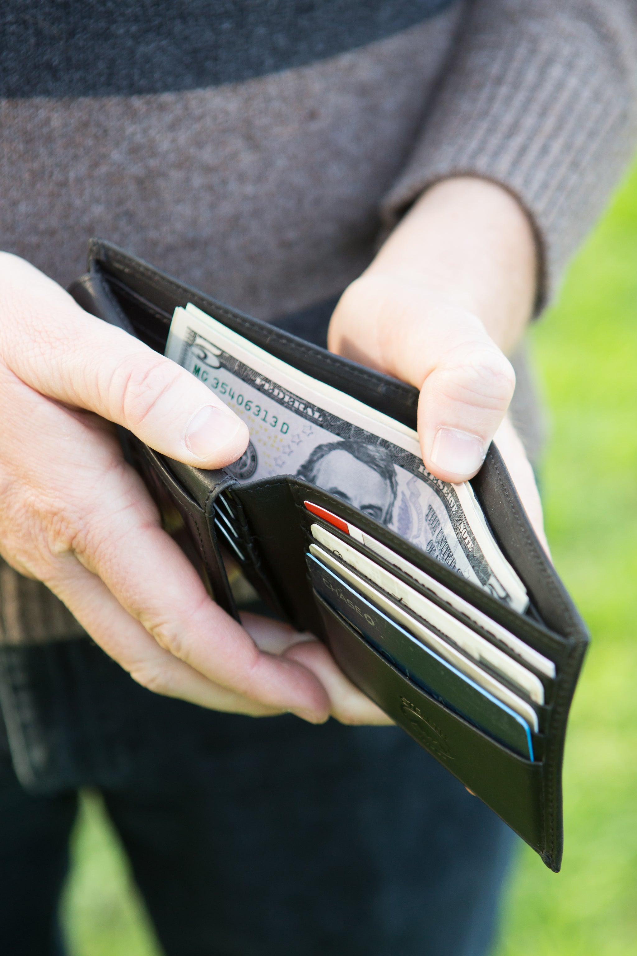 Black Bifold Wallet for Men With ID Window and RFID Blocking